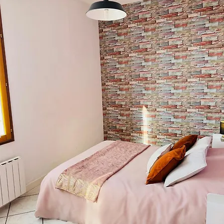 Le Petit Balcon - Proche Gare & Wifi