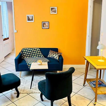 Le Petit Balcon - Proche Gare & Wifi *