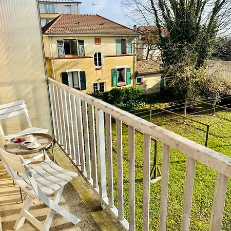 Le Petit Balcon - Proche Gare & Wifi